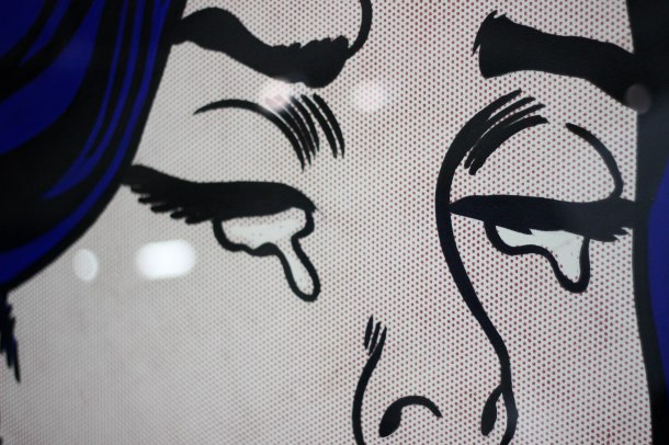 drowning girl- detal