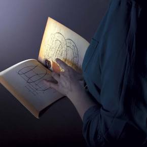 „Dary dla [?]” – wystawa w Szklarni Szkoły Filmowej w&nbsp;Łodzi