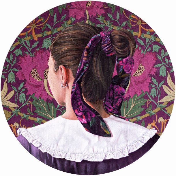 fioletowa wstążka (honeysuckle and tulip), 40 cm średnicy, 2021